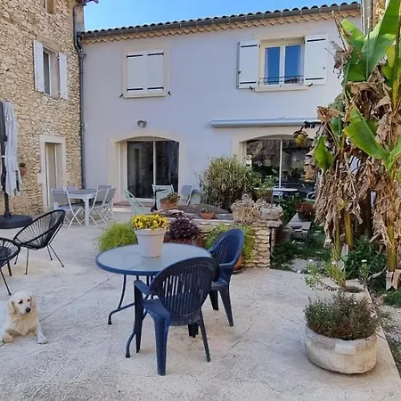 Le Cocon Oda ve Kahvaltı Saint-Paul-les-Fonts