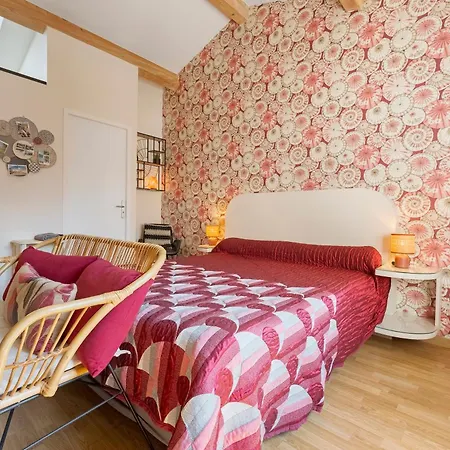 D'hotes Le Cocon Bed & Breakfast Saint-Paul-les-Fonts